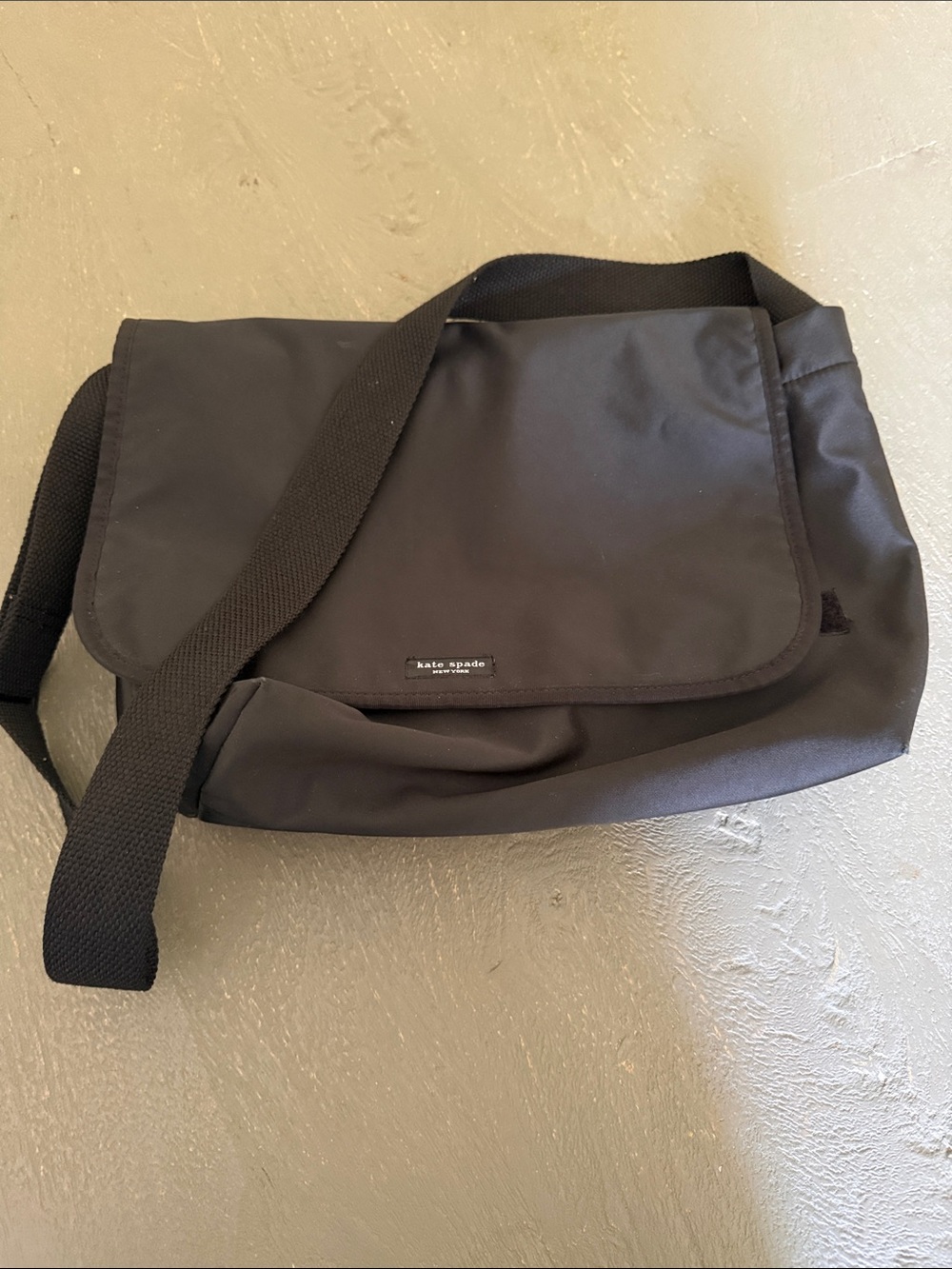 Kate Spade messenger/crossbody bag